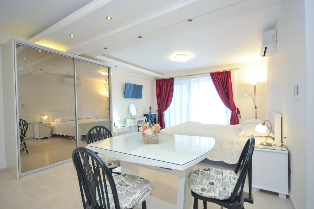 St.George Apartments Petrovac Chambre photo