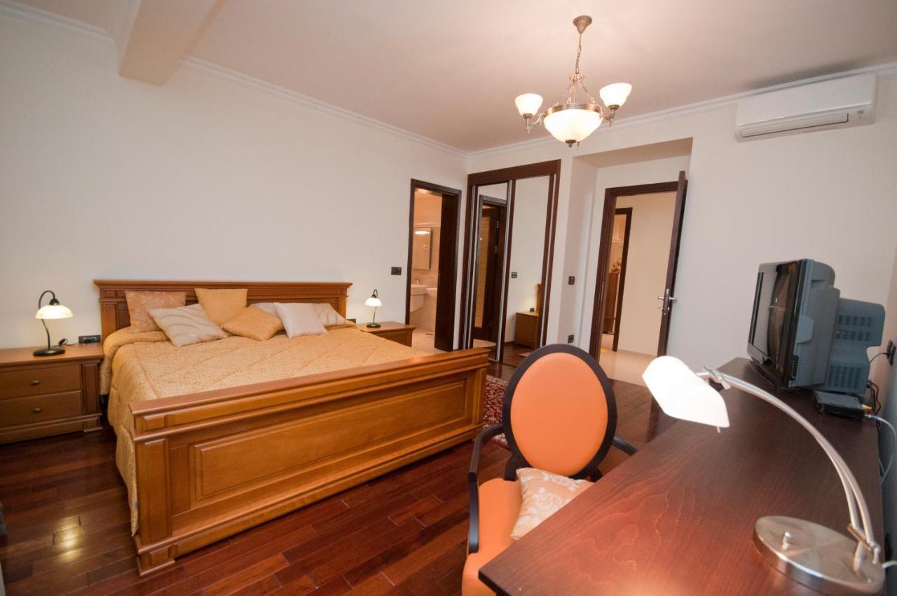 St.George Apartments Petrovac Extérieur photo